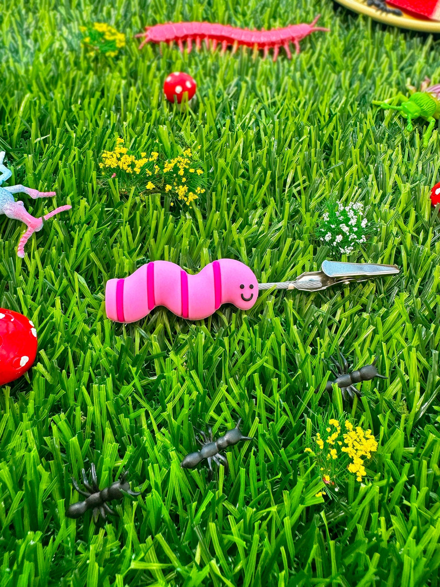 Worm Clip Cute 3.5" Worm Clip Cigar Accessory