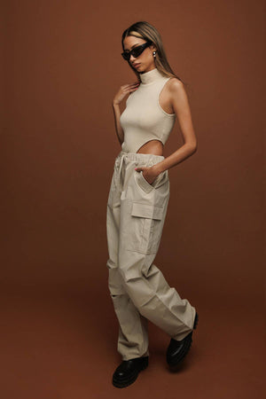 New wide legs parachute cargo pants