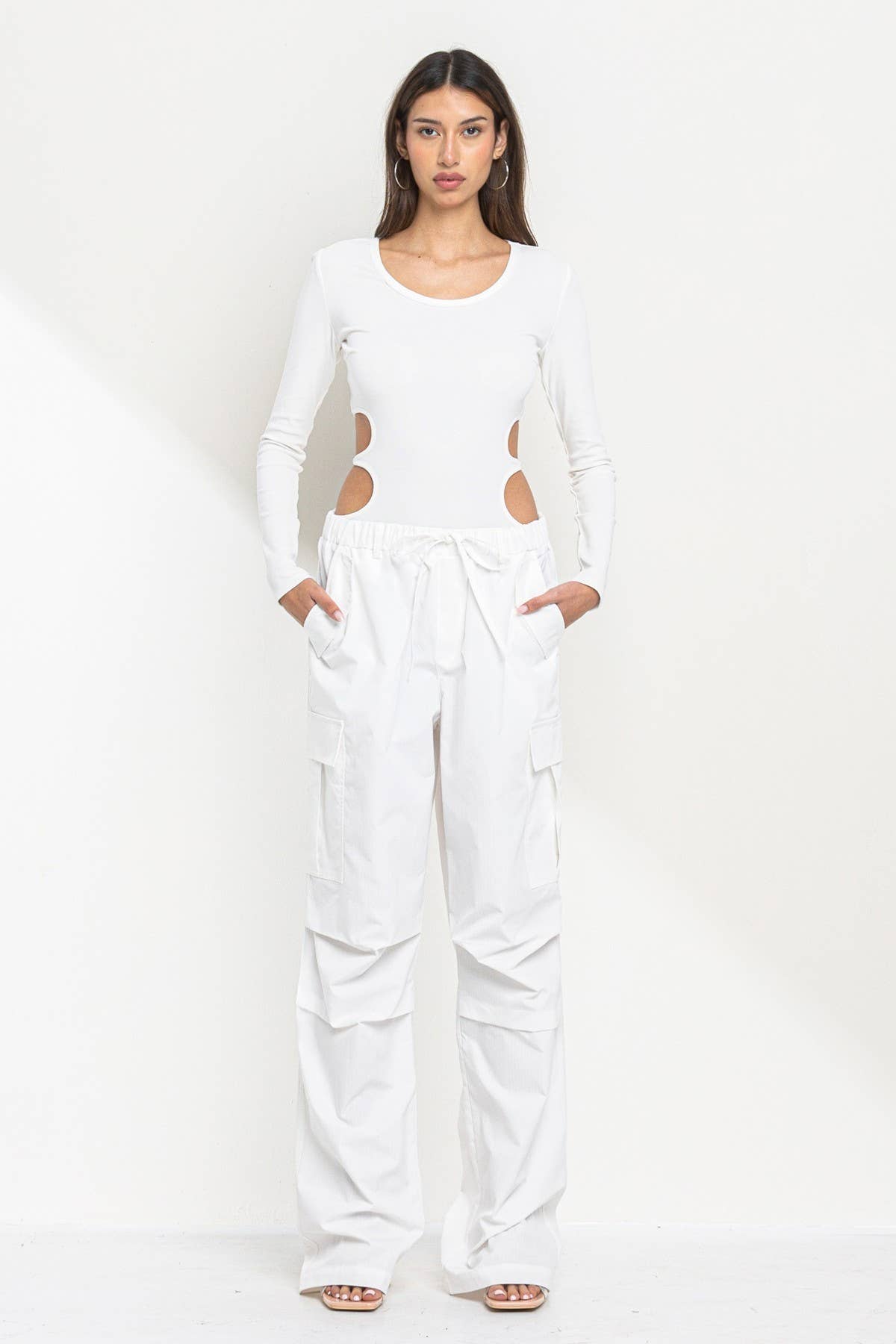New wide legs parachute cargo pants